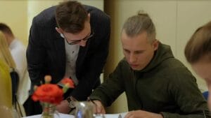 Proveržio savaitgalis ir Edvinas asmeninių transformacijų specialistas padeda žmonėms patirtį asmeninį proveržį.